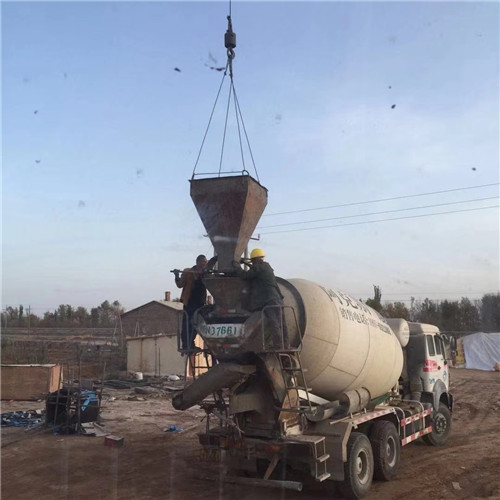 温县“精准瞄准”—— 吊车的 “定位导航” 技术